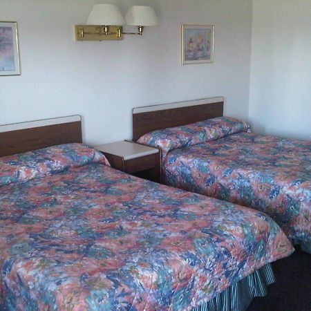 Embassy Motel Kingston Kültér fotó